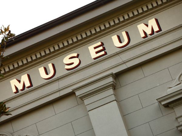 6 Insider Tips for Getting the Most Out of Any Museum Tour
