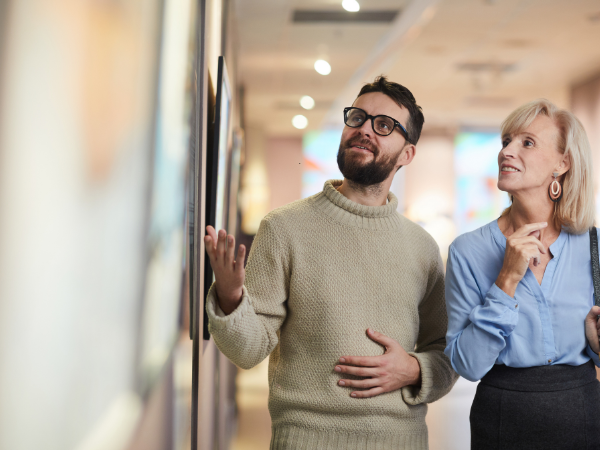 How to Network at Art Exhibitions Like a Pro