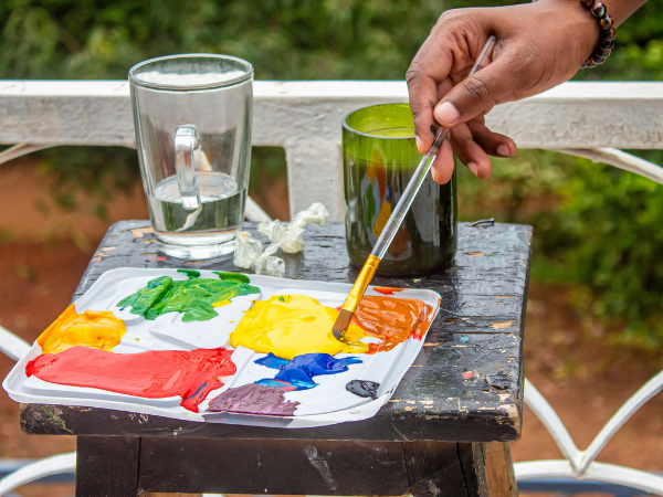 The Ultimate Comparison: Oil vs. Acrylic Paintings