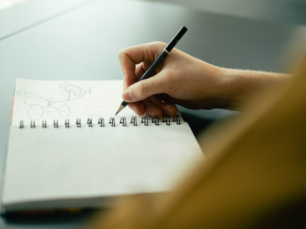 How to Choose the Perfect Sketchbook for Illustration