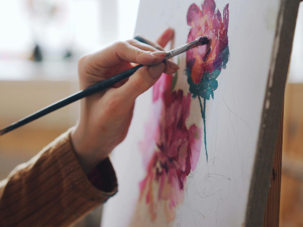 How to Choose the Right Paint Brush for Any Art Style
